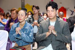 เหล่าคนบันเทิง พร้อมใจร่วมงาน "มหาศิวะราตรี" ที่บิ๊กซี ราชดำริ