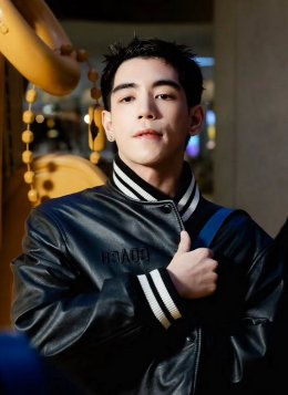 พาส่องความน่ารักในแบบฉบับของ "เอินเอิน-ฟาติมา" พร้อมเปิดใจกับไอเทมลับความหล่อ! ของสองหนุ่มคู่จิ้น "ไปป์ - นิว" ในงาน "EVEANDBOY BEST SELLING AWARDS 2024"