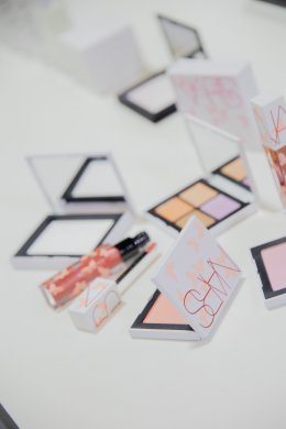 'นุนิว-ชวรินทร์' ร่วมเปิดประสบการณ์ความงามบทใหม่ THE BEAUTY TRANSFORMED COLLECTION ที่งาน "NARS THE HOT ESCAPE EVENT"