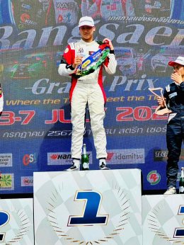 'เอ็กซ์ อัศนัย' รุกฆาต เปิดตัวนักแข่งทีม YEDKAE ได้นักแข่งรุ่นใหญ่ 'ออฟ-หทัย' คุมทีม พร้อมประชันทุกสนามแข่ง