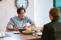 'อิงฟ้า - ชาล็อต' ดัน "นทีร้อยเล่ห์" ฮิตติดเทรนด์ทั่วโลก! EP.2 วุ่นสนั่น ข่าวลือบอสเล็กพนักงานใหม่กุ๊กกิ๊กสะพัดทั่วโรงแรม