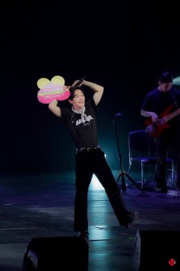 สมการรอคอย! แอ๋วไทยรับความฟิน ความสุขจนล้น CHEN CONCERT TOUR <Arcadia> in BANGKOK