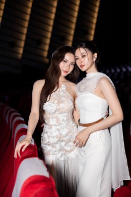 "Shades เด็ก เรียบ ร้าย" ซีรีส์ GL ที่ใช้เวลาเตรียมโปรเจกต์นานถึง 2 ปี ในที่สุดก็เปิดตัวแล้ว! รับชม Uncut Version ฟรี พร้อมกันได้แล้ววันนี้ ทาง YouTube : FRT Entertainment