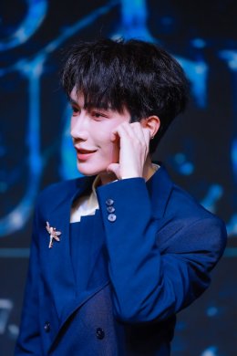 "The Viral Hits" จัดใหญ่ FIRST TOUCH พา 'JIN XUANYU' พบแฟนไทยครั้งพิเศษ กระแสตอบรับอบอุ่น แฟนคลับร่วมงานคึกคัก    
