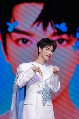 "The Viral Hits" จัดใหญ่ FIRST TOUCH พา 'JIN XUANYU' พบแฟนไทยครั้งพิเศษ กระแสตอบรับอบอุ่น แฟนคลับร่วมงานคึกคัก    
