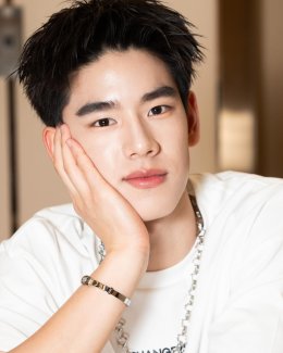 'ยูจีน อัยภณ' ดาวรุ่งวัย 17 ปี หล่อ เก่ง โปรไฟล์พรีเมียมครบเครื่อง!  แจ้งเกิดเต็มตัว มัดใจสาวๆ ทั้งประเทศ   