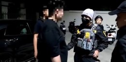 'อาร์ท-อัครพงษ์' พาไปพบกับ 'สารวัตรแจ๊ะ' นักสืบรุ่นใหม่ไฟแรง ทางช่อง 9 กด 30 ในรายการ "ผู้ปิดทองหลังชายแดนจากป่าสู่เมือง" 