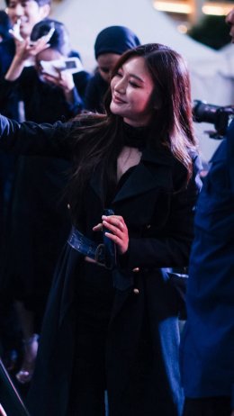 "ไม่มีใครยื่นโอกาสนี้มาให้แต่เธอเลือกสร้างมันขึ้นมาเอง" ก้าวใหม่ของ  'น้ำ จุฑามาศ หวังสวัสดิ์' กับซิงเกิลเดี่ยวแรก "At Least I Have Me"