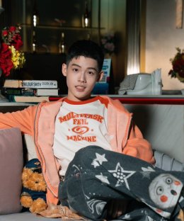 เปิดวาร์ปหนุ่มหน้าหวาน "ยูจีน ญาณวัฒน์" ดาวรุ่งออร่าพุ่งวัย 16 ปี ความสามารถรอบด้านเกินวัย
