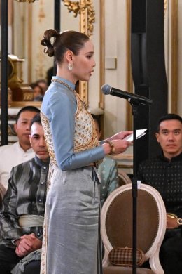 ผ้าไทย popular in  Paris! กรมส่งเสริมวัฒนธรรม กระทรวงวัฒนธรรม จัดกิจกรรม CHUD THAI KNOWLEDGE, CRAFTSMANSHIP AND PRACTICES OF THE THAI NATIONAL COSTUME ณ กรุงปารีส ฝรั่งเศส