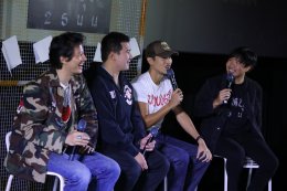 เนรมิตรหนัง ฟิล์ม  ฉายแสง แอด.เวนเจอร์ ขนทีมนักแสดงวัยหนุ่ม 2544 บุก Star Roadshow 