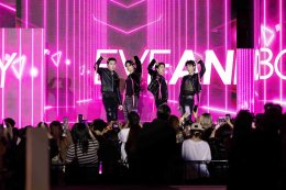 'แม่ชม' ควง 'น้องแอบิเกล' แท็กทีม 'พีพี กฤษฏ์' ฉลอง 20 ปี "EVEANDBOY" พร้อมขนทัพคนดังเปิดแฟล็กชิฟสโตร์ใจกลางสยามสแควร์