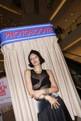 ตัวตึงสายแฟ 'เบ็คกี้พีพีเจมีไนน์เติ้ล' นำทีมซุปตาร์อัปเดตเทรนด์ เปิดฉาก ELLE Fashion Fever at ICONSIAM ซัมเมอร์นี้ไม่มีคำว่าเบา!