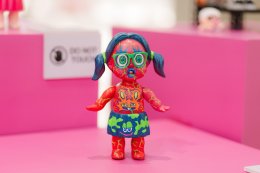 'สอง PARADOX' ชวนดำดิ่งสู่โลกแห่งจิตใต้สำนึกในนิทรรศการ "How to Disappear into Multiple Symmetrical Butterfly Wings" พร้อมเปิดตัว Art Toy สุดเอ็กซ์คลูซีฟ "2DOX TOY"