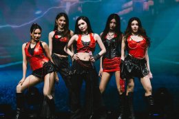 จักรวาลสะเทือนฮอลล์! "COSMOS Glitter From Star Concert" ระเบิดพลัง 11 สาว COSMOS สุดปัง! น้ำตา-เสียงกรี๊ด-โปรดักชันจัดเต็ม สนั่น Phenix Grand Ballroom