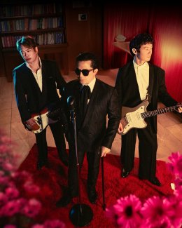 Slot Machine เผยมุมใหม่ในแบบที่ไม่เคยเปิดที่ไหน กับซิงเกิล "Far Side of the Moon" และ "Am I in Love" ฉีกแนวทางเก่าของพวกเขาให้ละมุนยิ่งขึ้นเพื่อประกอบซีรีส์ Shine