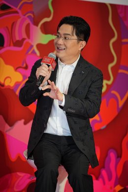 “หมอช้าง” แชร์ทริคมูสุดอลัง พลังมังกร ให้เฮง-ดัง-ปัง-รวย ก้าวสู่ยุคที่ 9 ด้วยความมงคล ในแคมเปญ “The Great Chinese New Year 2024” ที่ศูนย์การค้าเซ็นทรัลทั่วไทย