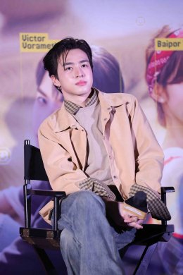 "ทรูวิชั่นส์ นาว" เสิร์ฟโมเมนต์สุดพีก! 3 หนุ่ม VOC 'วิคเตอร์-อองรี-โชกุน' แท็กทีมโชว์ Busking ก่อนชวนแฟนๆ ปิดโรงดู "WHERE I WANNA BE (ที่ที่มีเธอ)" รอบพรีเมียร์แบบใกล้ชิด!!!