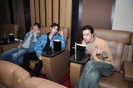 "ทรูวิชั่นส์ นาว" เสิร์ฟโมเมนต์สุดพีก! 3 หนุ่ม VOC 'วิคเตอร์-อองรี-โชกุน' แท็กทีมโชว์ Busking ก่อนชวนแฟนๆ ปิดโรงดู "WHERE I WANNA BE (ที่ที่มีเธอ)" รอบพรีเมียร์แบบใกล้ชิด!!!