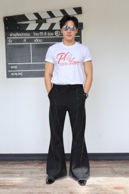 'ลีน่า-หมิว' นำทีมบวงสรวงซีรีส์ "PLS Love รักได้ไหม" เสริมความปัง! แฟนคลับส่งฟู้ดทรัคจัดเต็ม 21 คัน พร้อมเปิดความแซ่บ 11 ก.ย. 2569