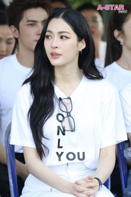 'หลิง - ออม' นำทีมบวงสรวงซีรีส์ "เพียงเธอ Only You The Series" แฟนคลับให้กำลังใจแน่น เตรียมจิ้นกันได้เลย เริ่มตอนแรก 18 ก.ค. นี้
