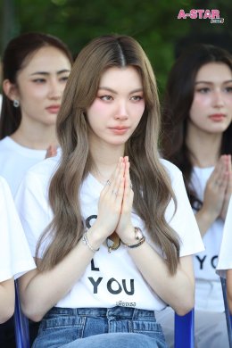 'หลิง - ออม' นำทีมบวงสรวงซีรีส์ "เพียงเธอ Only You The Series" แฟนคลับให้กำลังใจแน่น เตรียมจิ้นกันได้เลย เริ่มตอนแรก 18 ก.ค. นี้