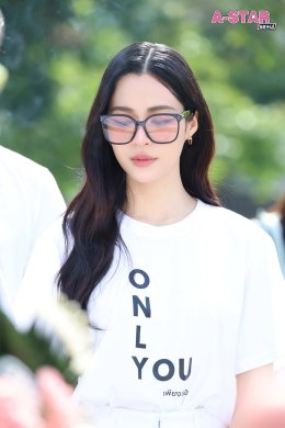 'หลิง - ออม' นำทีมบวงสรวงซีรีส์ "เพียงเธอ Only You The Series" แฟนคลับให้กำลังใจแน่น เตรียมจิ้นกันได้เลย เริ่มตอนแรก 18 ก.ค. นี้