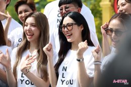 'หลิง - ออม' นำทีมบวงสรวงซีรีส์ "เพียงเธอ Only You The Series" แฟนคลับให้กำลังใจแน่น เตรียมจิ้นกันได้เลย เริ่มตอนแรก 18 ก.ค. นี้