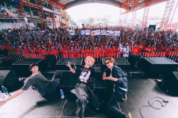 'BEDROOM AUDIO - THE JUKKS - CORNBOI' นำทีมศิลปินสาดความมันส์! น้องๆ วัยทีน 3 รั้วโรงเรียนดัง..กรี๊ดสนั่น "คอนเสิร์ตศาสตร์ 2025"