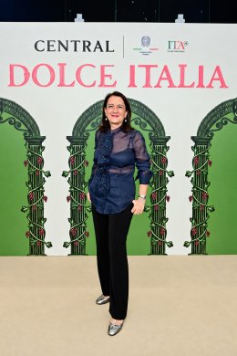 ห้างเซ็นทรัลจับมือ ITA แท็กทีม 'ลีน่า - ดัง' เปิดงาน "CENTRAL DOLCE ITALIA 2026" ชวนสนุกสไตล์อิตาเลียน จัดเต็มแฟชั่นโชว์ อาหาร ดนตรี และเวิร์กชอป พร้อมช้อปแบรนด์อิตาลีและรับของสมนาคุณ วันนี้ - 24 พ.ย. 2569