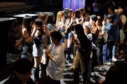 จักรวาลสะเทือนฮอลล์! "COSMOS Glitter From Star Concert" ระเบิดพลัง 11 สาว COSMOS สุดปัง! น้ำตา-เสียงกรี๊ด-โปรดักชันจัดเต็ม สนั่น Phenix Grand Ballroom