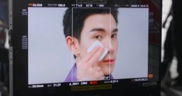 'โฟร์ท ณัฐวรรธน์' ยึดแล้วทุกพื้นที่ หน้าเนียนพร้อมกันทั้งประเทศ! ตอกย้ำภาพหนุ่มหล่อ FACE OF MAYBELLINE คนล่าสุด จะกี่หมื่นมูฟ ก็ยังเป๊ะ! #แป้งมูฟหน้าเนียน