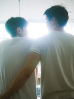 อุ้ยยังไงซิ! 'โอ๋ สตาร์ฮันเตอร์' สปอยล์รูปคู่นักแสดงหน้าใหม่ พาย้อนยุค "รักแห่งสยาม" แย้มมีบิ๊กโปรเจกต์ซีรีส์วายเรื่องใหม่ แฟนคลับเตรียมกรี๊ด