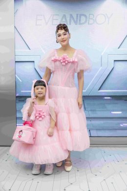 'แม่ชม' ควง 'น้องแอบิเกล' แท็กทีม 'พีพี กฤษฏ์' ฉลอง 20 ปี "EVEANDBOY" พร้อมขนทัพคนดังเปิดแฟล็กชิฟสโตร์ใจกลางสยามสแควร์