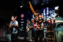 The Paradise Bangkok Molam International Band วงหมอลำยุคใหม่ไทยขวัญใจอินเตอร์ พาผู้ชม เซิ้ง on the Floor กับ คอนเสิร์ตซีรีส์ลำดับที่ 2 ของ เล็ก Is More