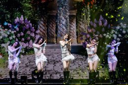 จักรวาลสะเทือนฮอลล์! "COSMOS Glitter From Star Concert" ระเบิดพลัง 11 สาว COSMOS สุดปัง! น้ำตา-เสียงกรี๊ด-โปรดักชันจัดเต็ม สนั่น Phenix Grand Ballroom