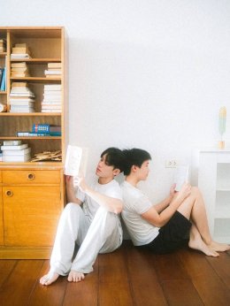 อุ้ยยังไงซิ! 'โอ๋ สตาร์ฮันเตอร์' สปอยล์รูปคู่นักแสดงหน้าใหม่ พาย้อนยุค "รักแห่งสยาม" แย้มมีบิ๊กโปรเจกต์ซีรีส์วายเรื่องใหม่ แฟนคลับเตรียมกรี๊ด