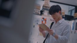 รักสั่นคลอน! 'บอล-ดีม' ถูกขู่แฉความลับแลก 5 แสน ใน "Magic Move ทำนายทายรัก" EP.7 ขณะที่ 'ไปร์ท' ต้องเลือกระหว่างความรักที่มีต่อ 'แทน' หรือต้องเลือกสานฝันเพื่อ 'แม่'