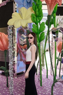 พีพี-ณิชา-โบว์ ระเบิดความปังกลางสวนดอกไม้! เขย่าแฟชั่นโลกในงานเปิด GENTLE MONSTER 2026 Bouquet Collection