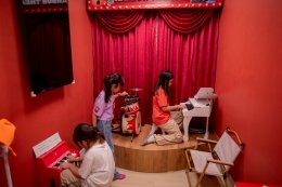 สนุกยกบ้าน! เซ็นทรัล ขอนแก่น เปิด HarborLand แห่งล่าสุด คอนเซปต์ "Bugs Festival" โลกแมลงจิ๋ว ย้ำแลนด์มาร์คแห่งความสุขภาคอีสาน