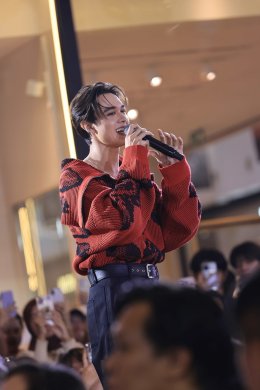 "ไมกี้ ปณิธาณ" โชว์ฟินาเล่บนรันเวย์สุดปัง แท็กทีมนักศึกษาอวดสกิลแฟชั่นดีไซน์ centralwOrld Thailand Graduate Fashion Week 2024 หนุนผลงานคนรุ่นใหม่    