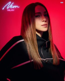 ปาล์มมี่ ฉีกสไตล์ ส่ง "Neon" เพลงใหม่สุดเท่ ดึง 'เอมี่ ทสร' เล่นเอ็มวี