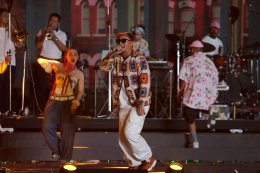 กระหึ่มโลก! เคานต์ดาวน์ เซ็นทรัลเวิลด์ แลนด์มาร์กเดียว ที่รวมศิลปิน T-Pop No.1 มากที่สุด ผู้คนนับแสนจากทั่วโลกต้อนรับปี 2569 สร้างประวัติศาสตร์โมเมนต์ข้ามปีอีกครั้ง 