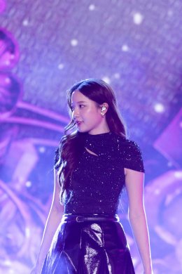 กระหึ่มโลก! เคานต์ดาวน์ เซ็นทรัลเวิลด์ แลนด์มาร์กเดียว ที่รวมศิลปิน T-Pop No.1 มากที่สุด ผู้คนนับแสนจากทั่วโลกต้อนรับปี 2569 สร้างประวัติศาสตร์โมเมนต์ข้ามปีอีกครั้ง 