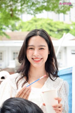 'แบม สราลี' แท็กทีม 'อุ้ม - พีพี' ร่วมใจระบายสีกำแพงโรงเรียน ฉลองวันเกิดสุดอบอุ่นในงาน "BAMs Heart to Hearts: charity project 2026"
