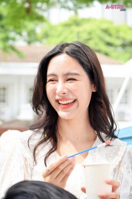 'แบม สราลี' แท็กทีม 'อุ้ม - พีพี' ร่วมใจระบายสีกำแพงโรงเรียน ฉลองวันเกิดสุดอบอุ่นในงาน "BAMs Heart to Hearts: charity project 2026"