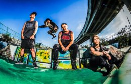 BLACK PIRANYA  วงนี้อะไรก็เกิดขึ้นได้! เมื่อ เเบงค์ ปรีติ นัดถ่ายเอ็มวีก่อนเพลงเสร็จ กับซิงเกิลใหม่ "X Y Z" เเรปล้วนๆ ไม่มีร้องผสม ชวนทุกเจนมาสนุกด้วยกัน