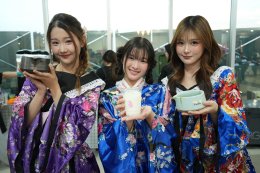 สาดความสนุกแบบฉ่ำ! 'BNK48 & CGM48' พาแฟนคลับปลดปล่อยพลัง ร้องเพลงเล่นเกมเต็มอิ่มต้อนรับสงกรานต์