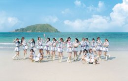 ก้าวเข้าสู่ปีที่ 10 'BNK48' ปล่อยซิงเกิลหลัก อัลบั้มที่ 6 ส่ง 'โยเกิร์ต-แพนเค้ก' ดับเบิ้ลเซ็นเตอร์เผยความรู้สึกแอบชอบผ่านเพลง "Ponytail to Shushu"
