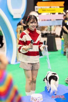 ต้าห์อู๋-ออฟโรด พร้อม 3 สาว BNK48 วาวา  แพรว  เกรฟ ร่วมเปิดอาณาจักรสัตว์เลี้ยงสุดคิวท์ ในงาน "THE MALL LIFESTORE BANGKAPI PET FEST 2025"